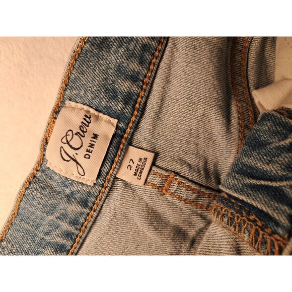 J. Crew High-Rise Denim Shorts Tea Time Wash Raw Hem Cutoffs AV425 Size 27 - Picture 4 of 9